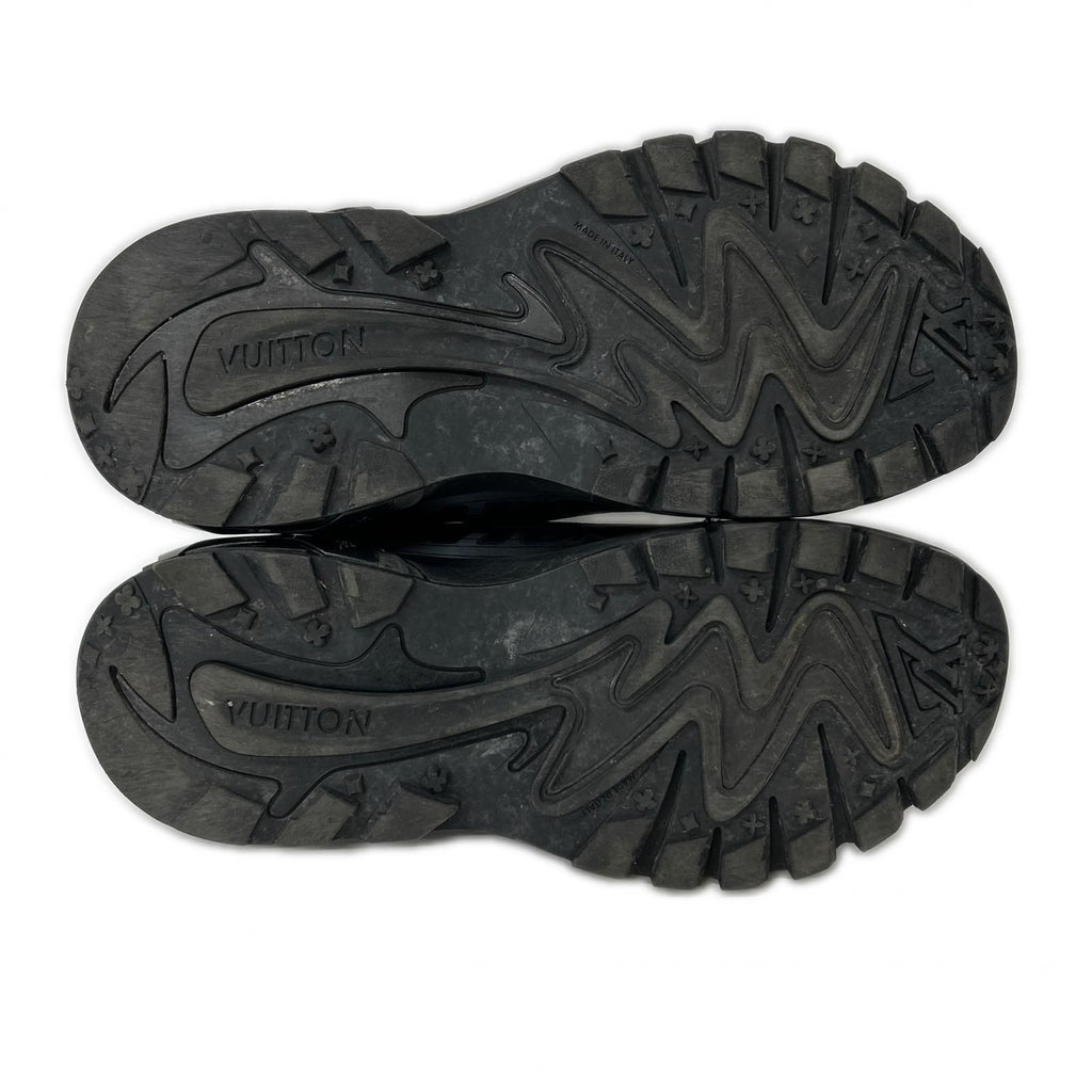 Louis Vuitton LV Runner Tatic Sneakers — view 6