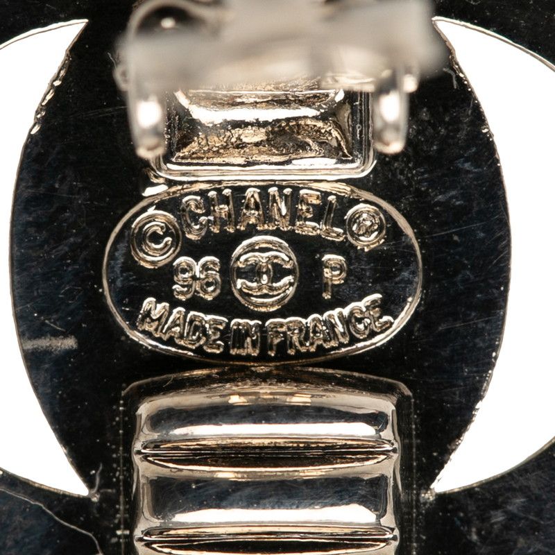 Chanel CC Logo Vintage Earrings 96 Silver Metal — view 3