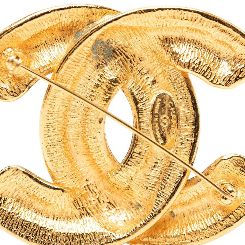 Chanel CC Logo Brooch Gold Plated — view 3