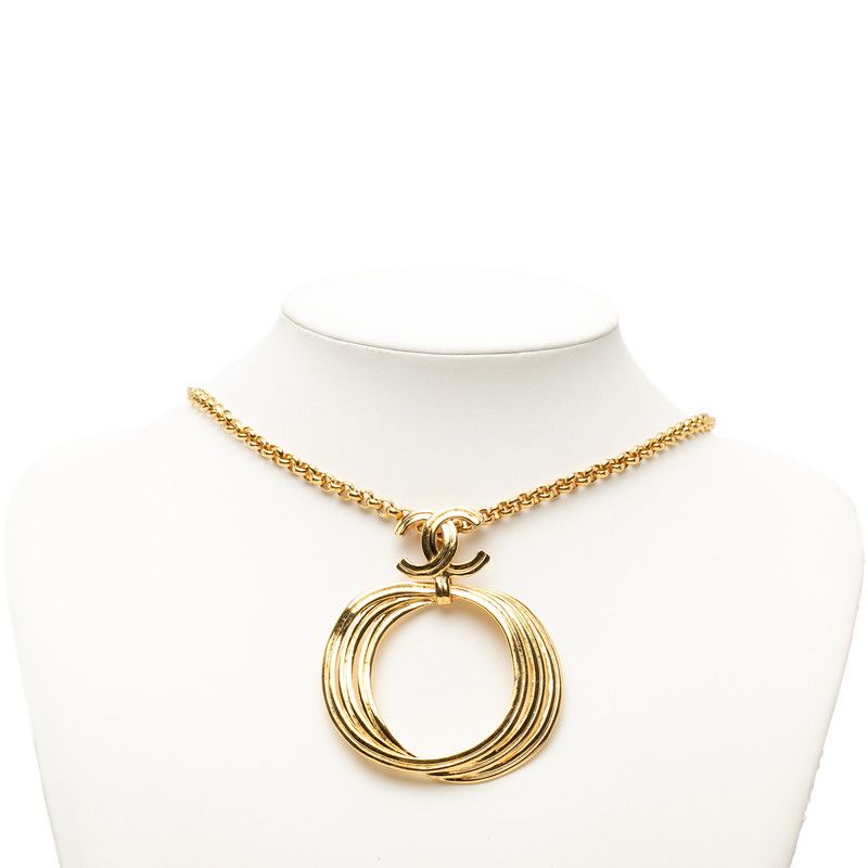 Chanel CC Logo Turnlock Triple Hoop Chain Pendant 96 Gold Plated — view 5