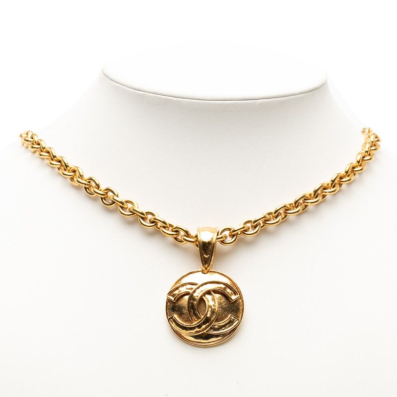 Chanel CC Logo Vintage Chain Pendant 94 Gold Plated — view 5