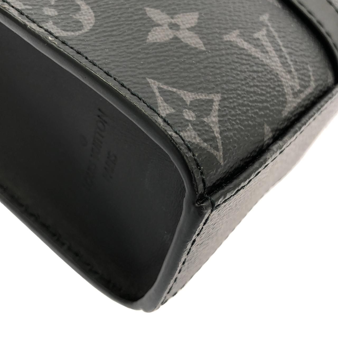 Louis Vuitton Monogram Eclipse Sac Plat Cross — view 3
