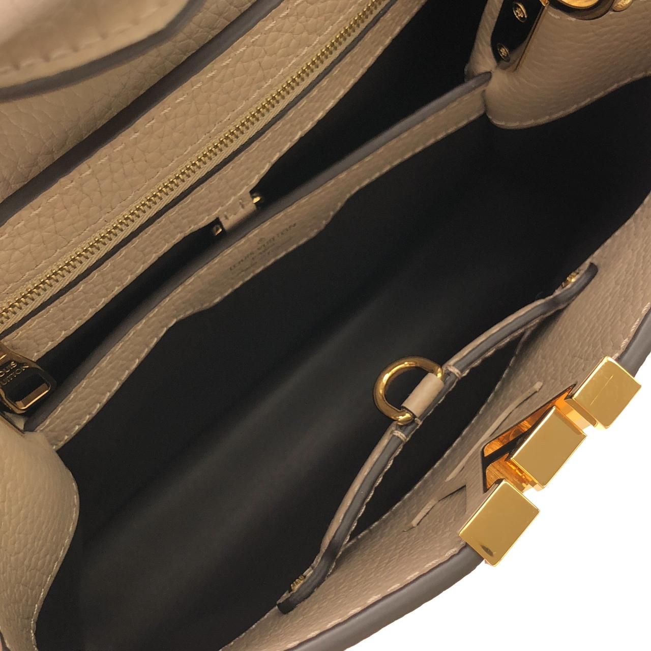 Louis Vuitton Capucines BB — view 7