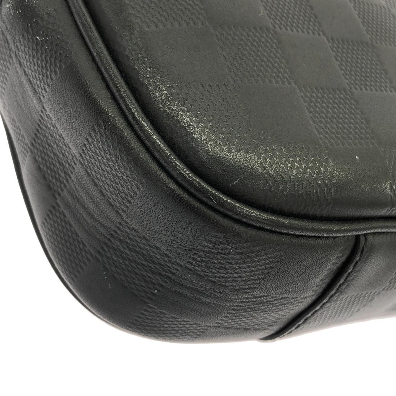 Louis Vuitton LV Aerogram Pilot Wearable Wallet Shoulder — view 3