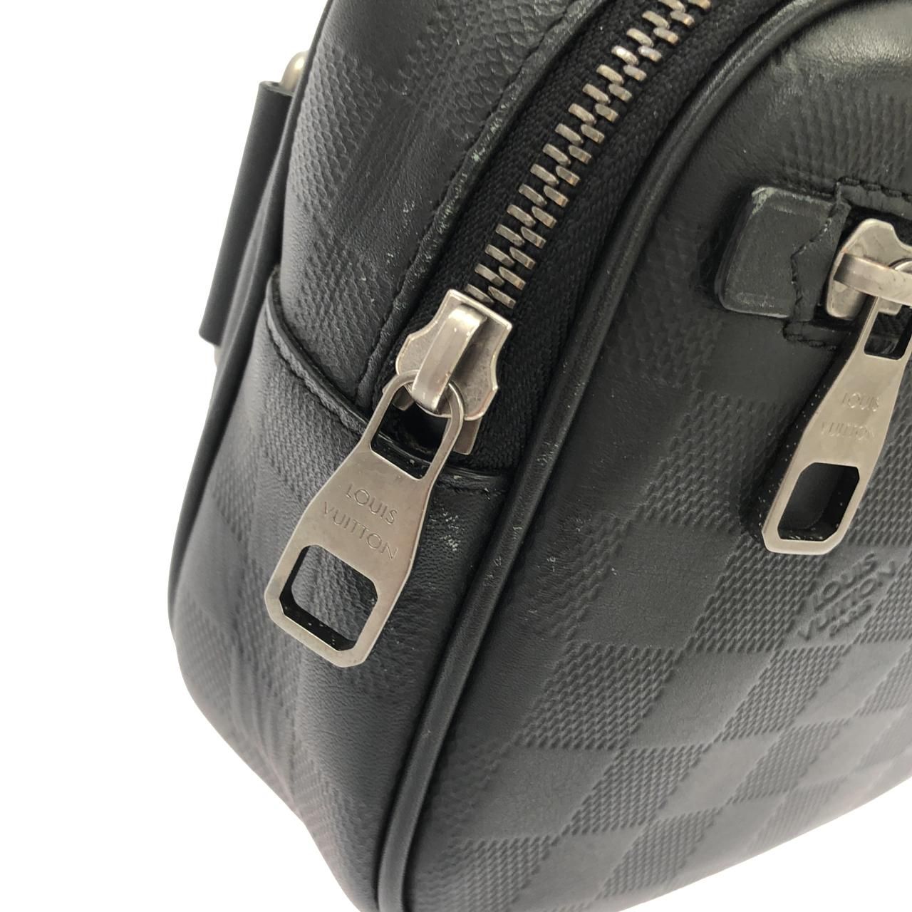 Louis Vuitton LV Aerogram Pilot Wearable Wallet Shoulder — view 4
