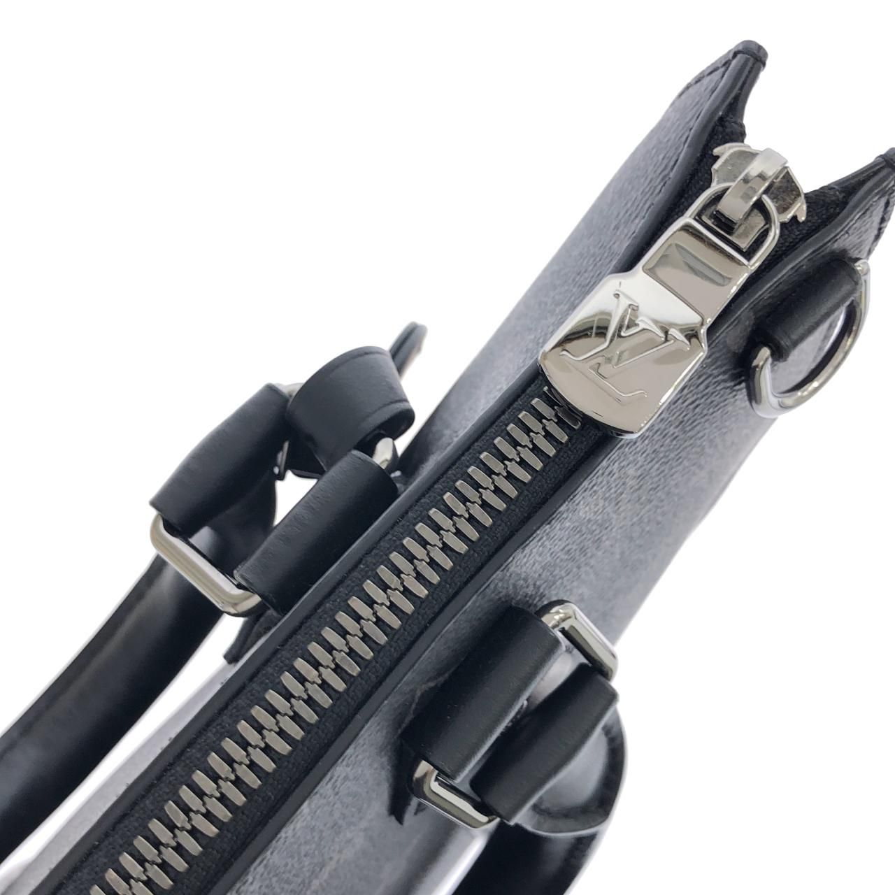 Louis Vuitton Monogram Eclipse Sac Plat Cross — view 4