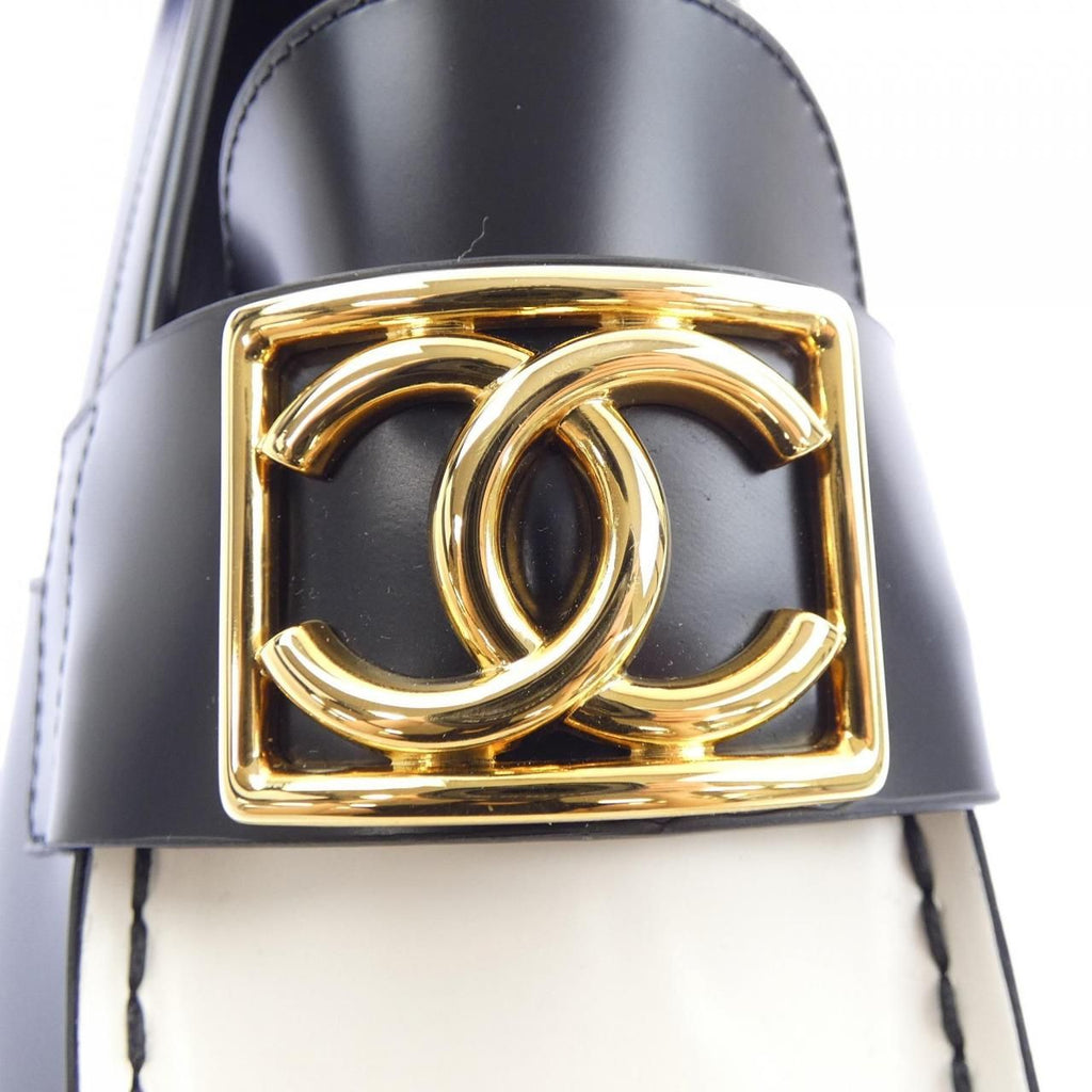 Chanel Loafers Shoes Black — view 7