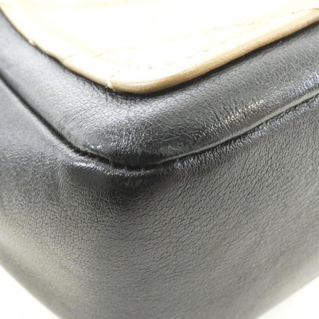 Chanel Shoulder Bag Black — view 3