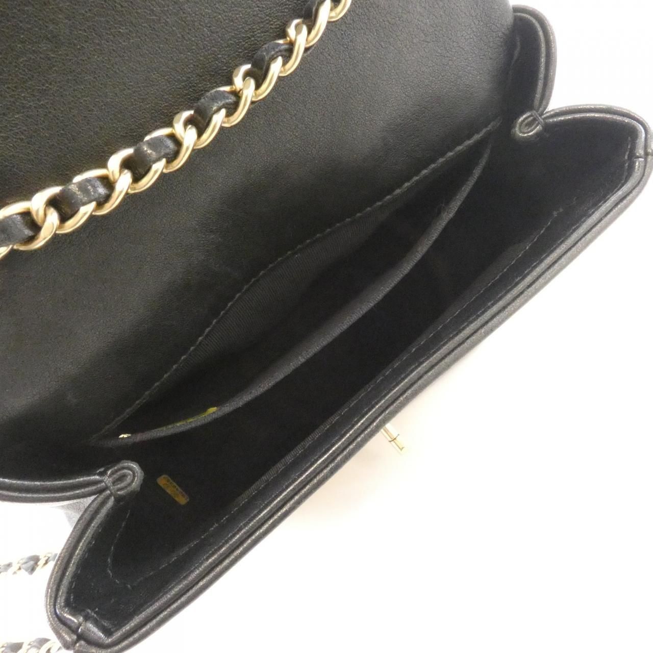 Chanel Shoulder Bag Black — view 7