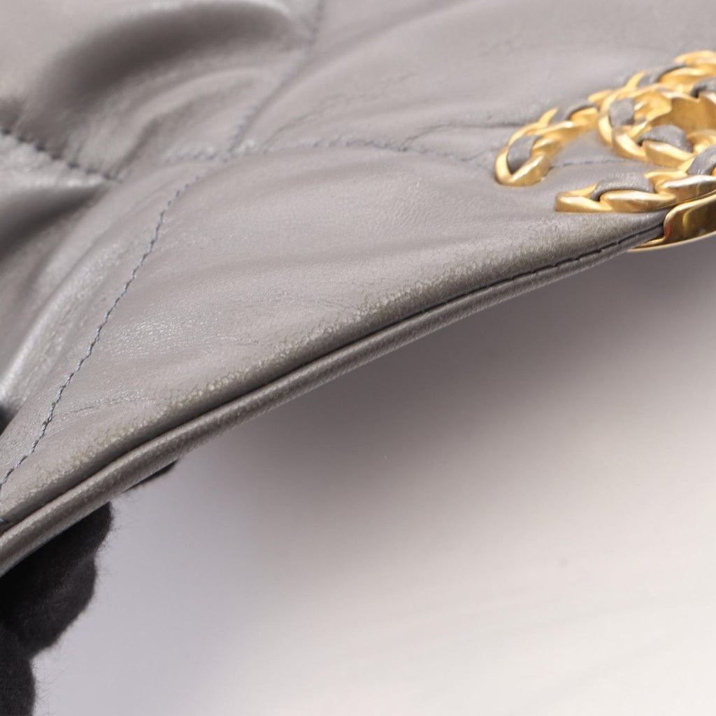 Chanel Shoulder Bag 19 Dizeneuf Quilted 2-Way Gray Leather 19 Chain — view 9