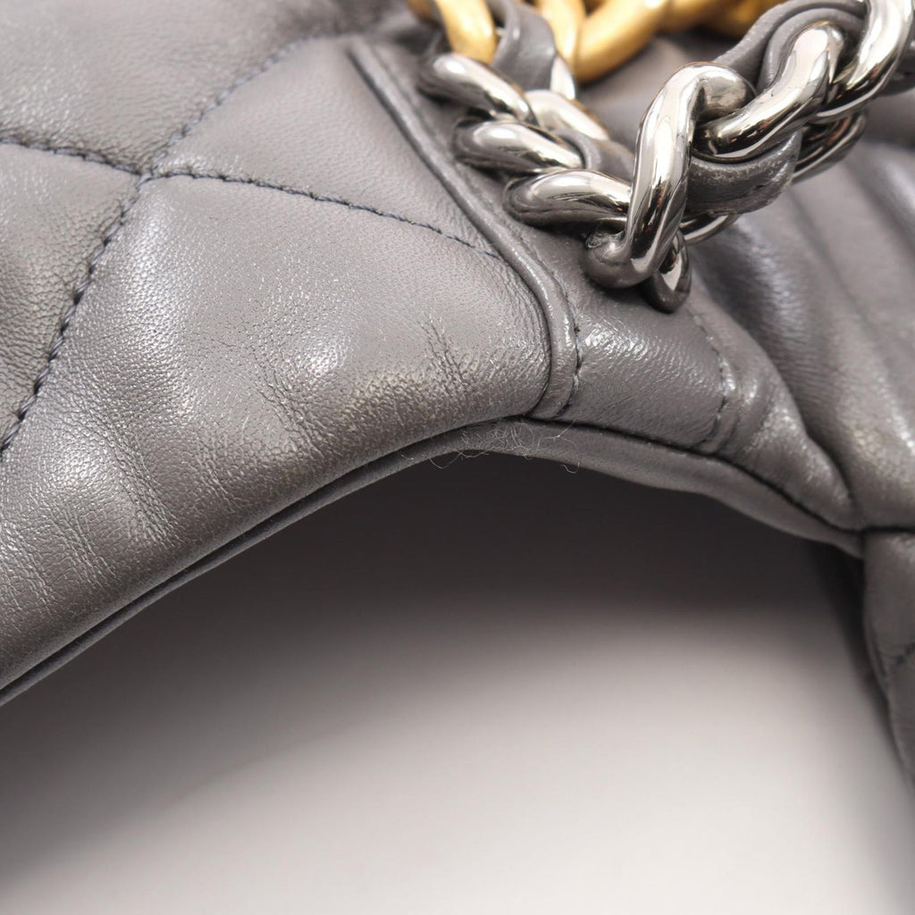 Chanel Shoulder Bag 19 Dizeneuf Quilted 2-Way Gray Leather 19 Chain — view 8
