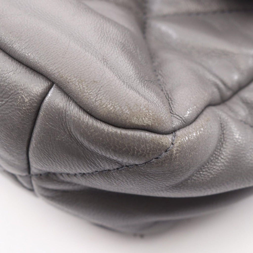 Chanel Shoulder Bag 19 Dizeneuf Quilted 2-Way Gray Leather 19 Chain — view 7