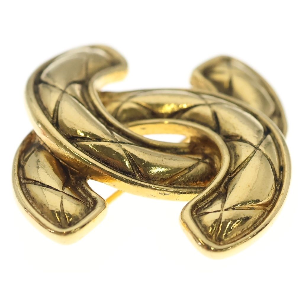 Chanel Quilted CC Logo Brooch Gold — view 3