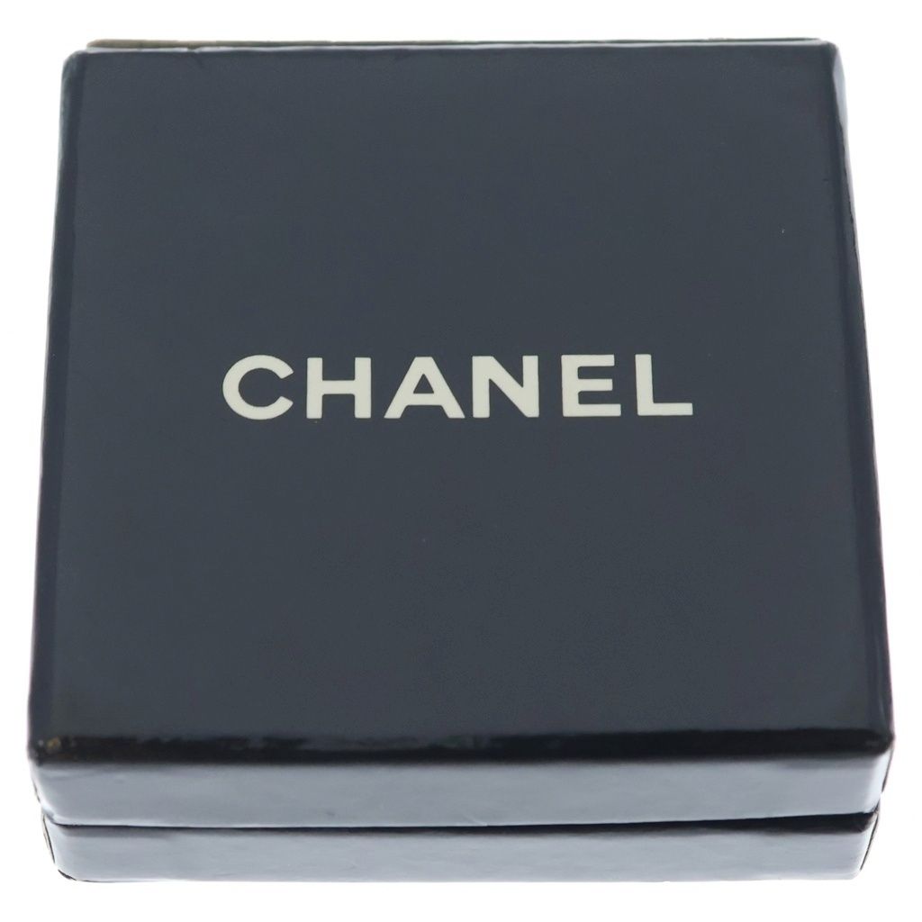 Chanel Quilted CC Logo Brooch Gold — view 6