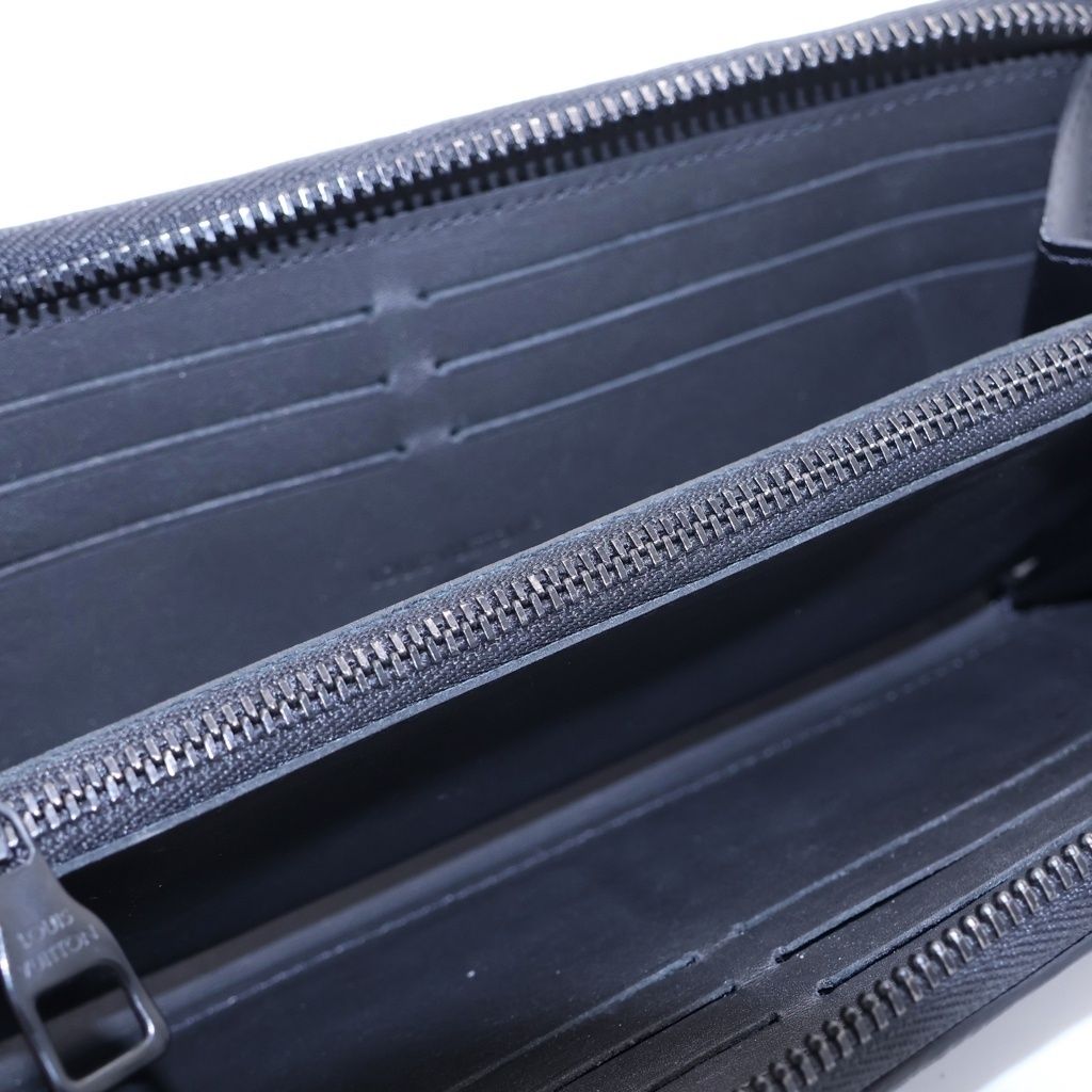 Louis Vuitton Monogram Taurillon Zippy Wallet Horizontal Zip Around Black — view 4