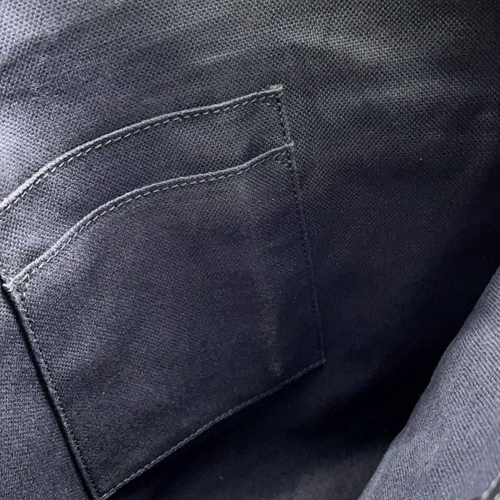 Gucci Shoulder Bag GG Supreme Courier Black — view 9