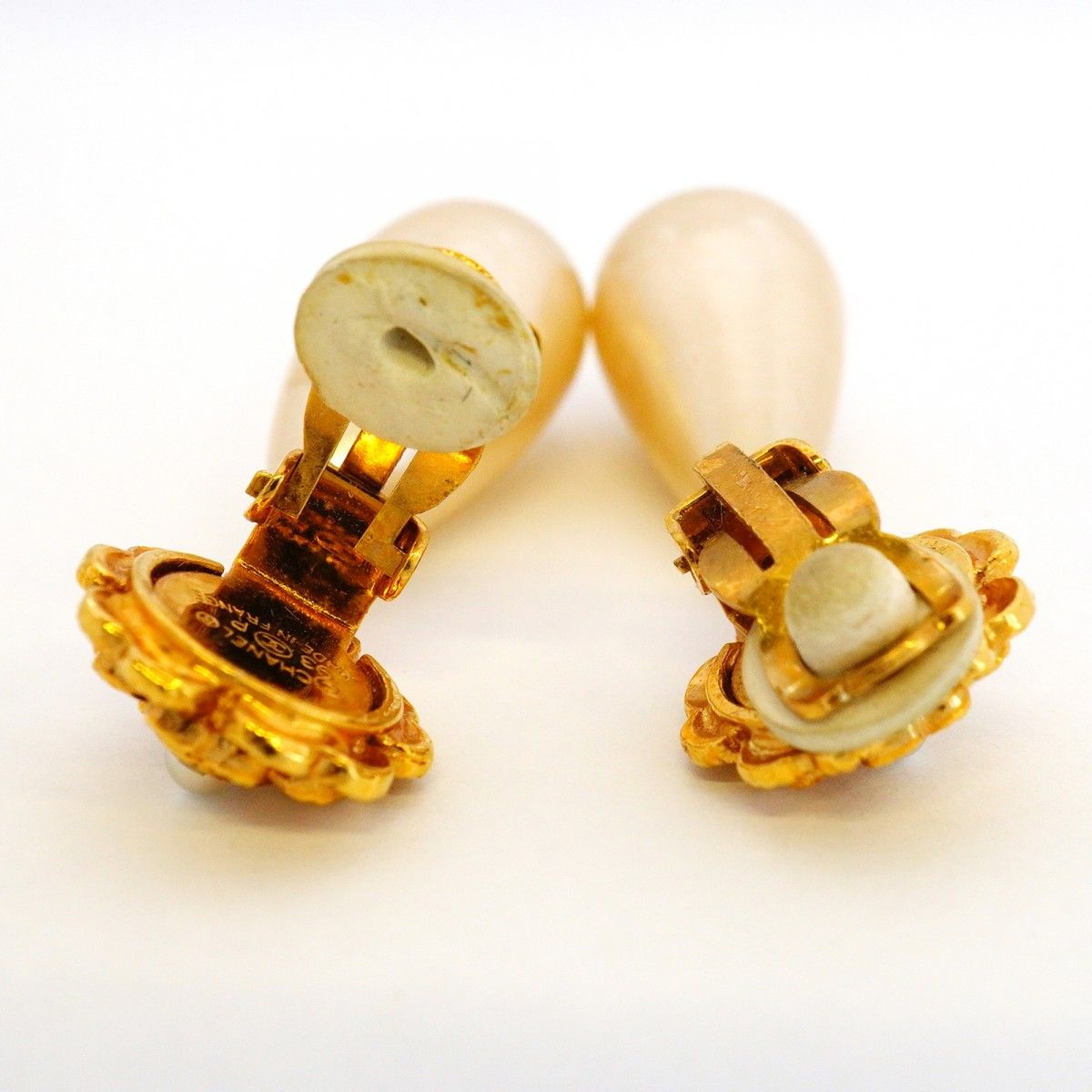 Chanel Earrings Vintage Camellia Gold Plated Faux Pearl — view 3