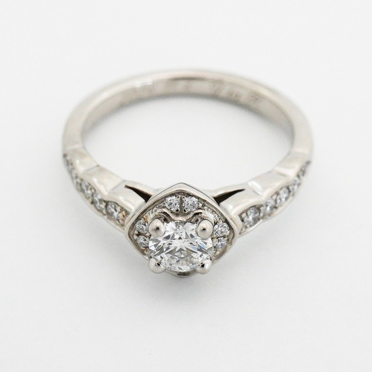 Chanel Ring Coco Crush Engagement Platinum Diamond — view 3