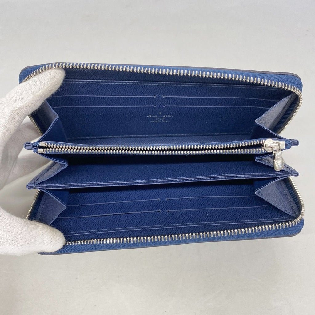 Louis Vuitton Wallet Epi Zippy Saffiano — view 3