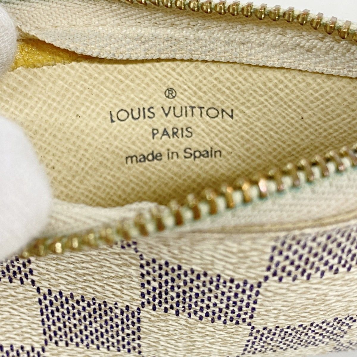 Louis Vuitton Coin Case Damier Azur Pochette Cles White — view 4