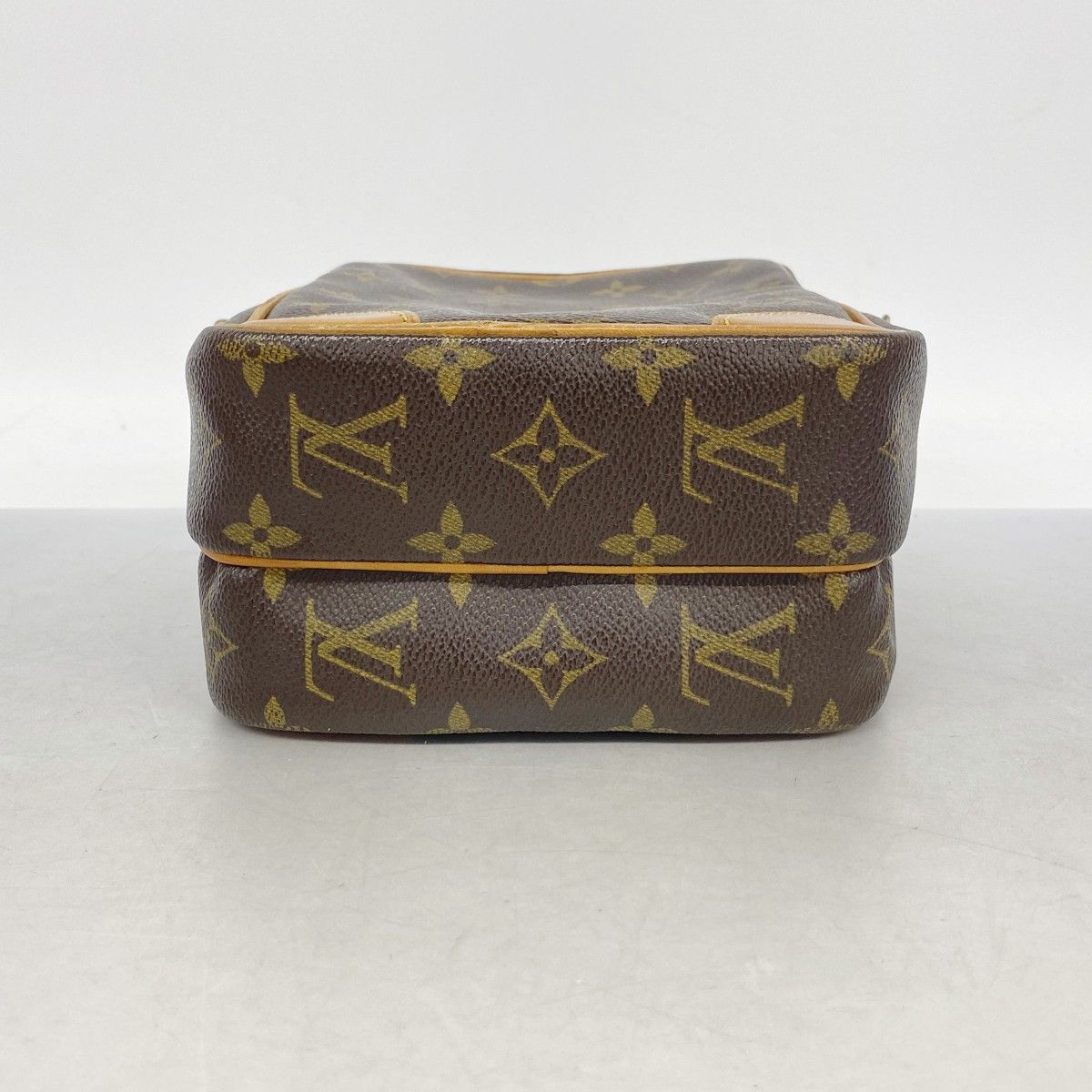 Louis Vuitton Shoulder Bag Monogram Amazon Brown — view 3