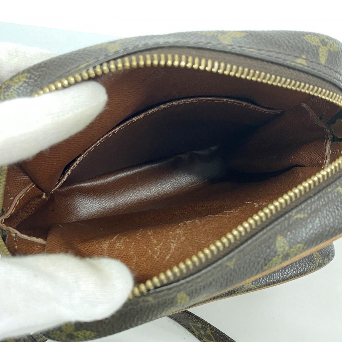 Louis Vuitton Shoulder Bag Monogram Amazon Brown — view 4