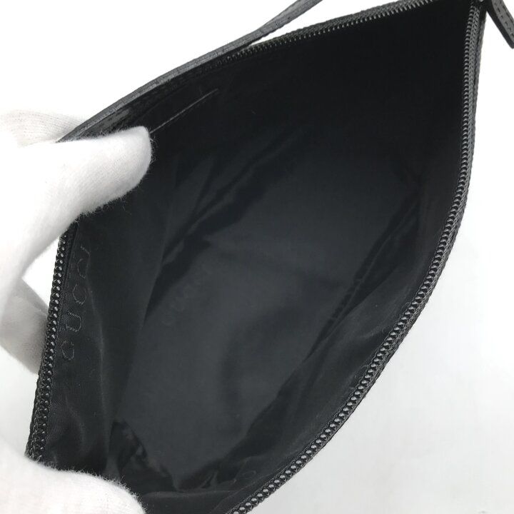 Gucci GG Canvas Pouch Shoulder Bag Black — view 7