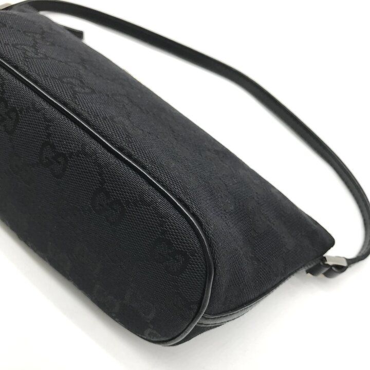 Gucci GG Canvas Pouch Shoulder Bag Black — view 4