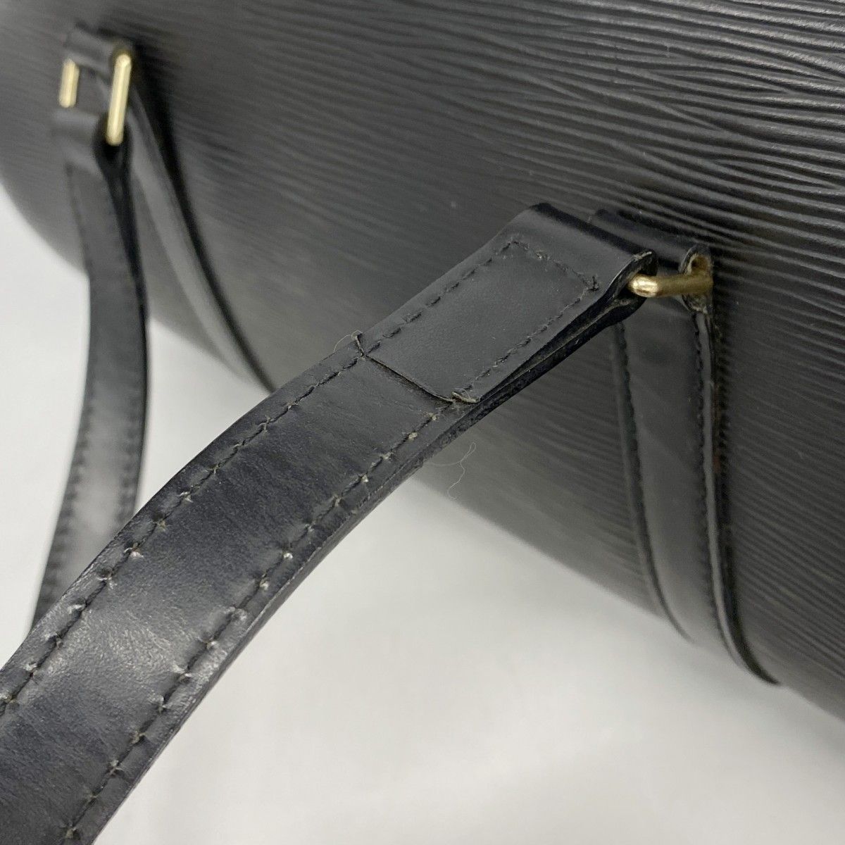 Louis Vuitton Handbag Epi Soufflot Noir — view 9