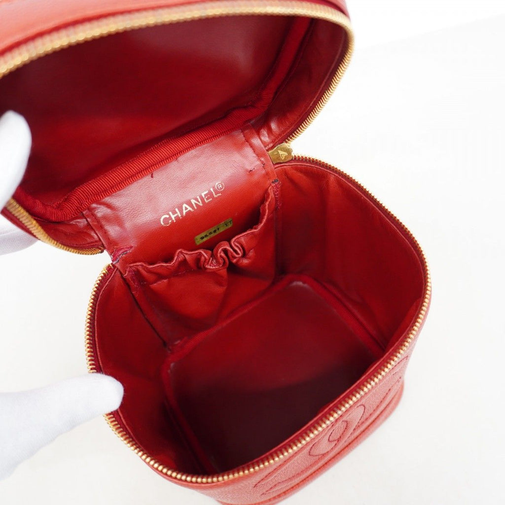 Chanel Vanity Bag Caviar Leather Red Gold — view 4