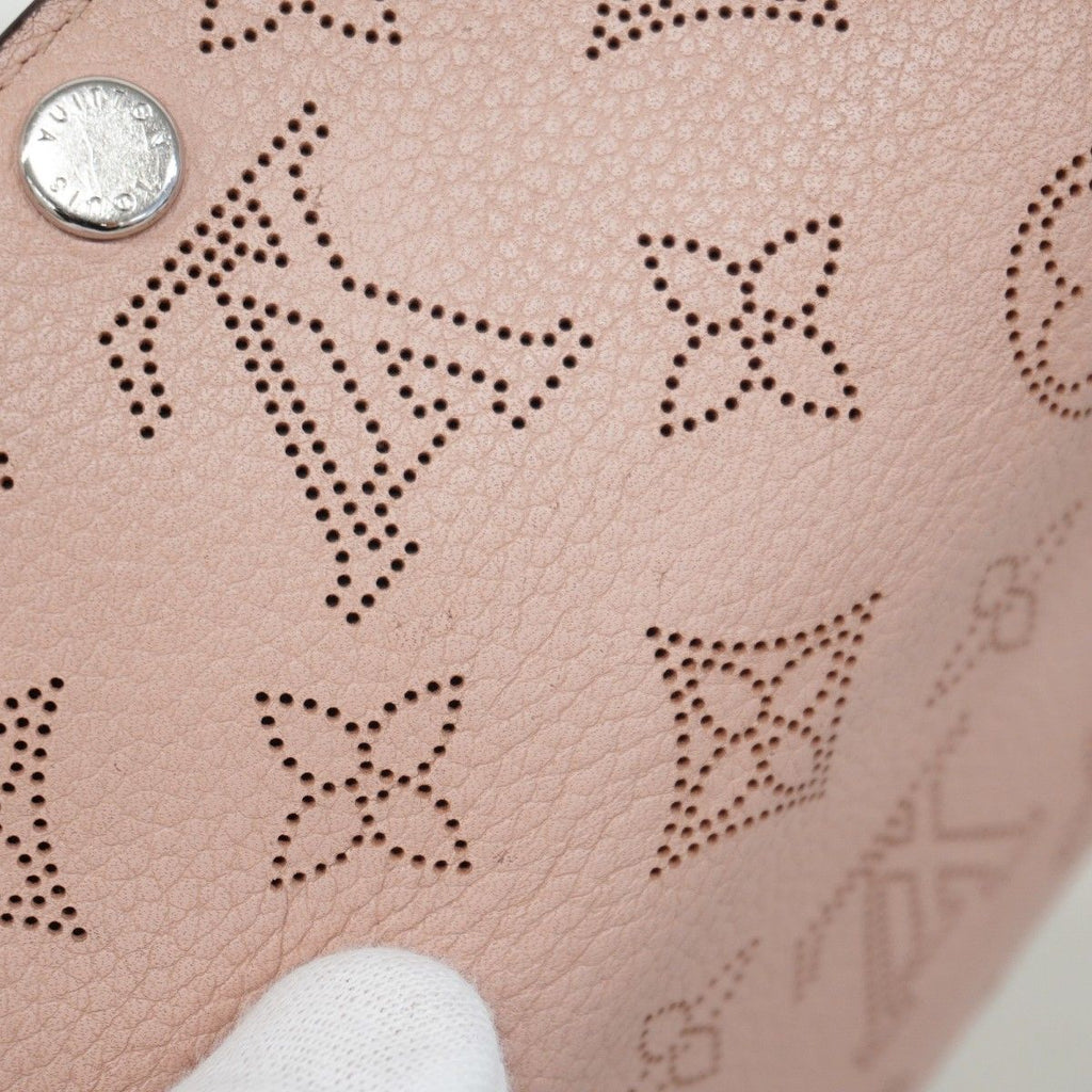 Louis Vuitton Coin Case Mahina Porte-Monnaie Magnolia — view 8