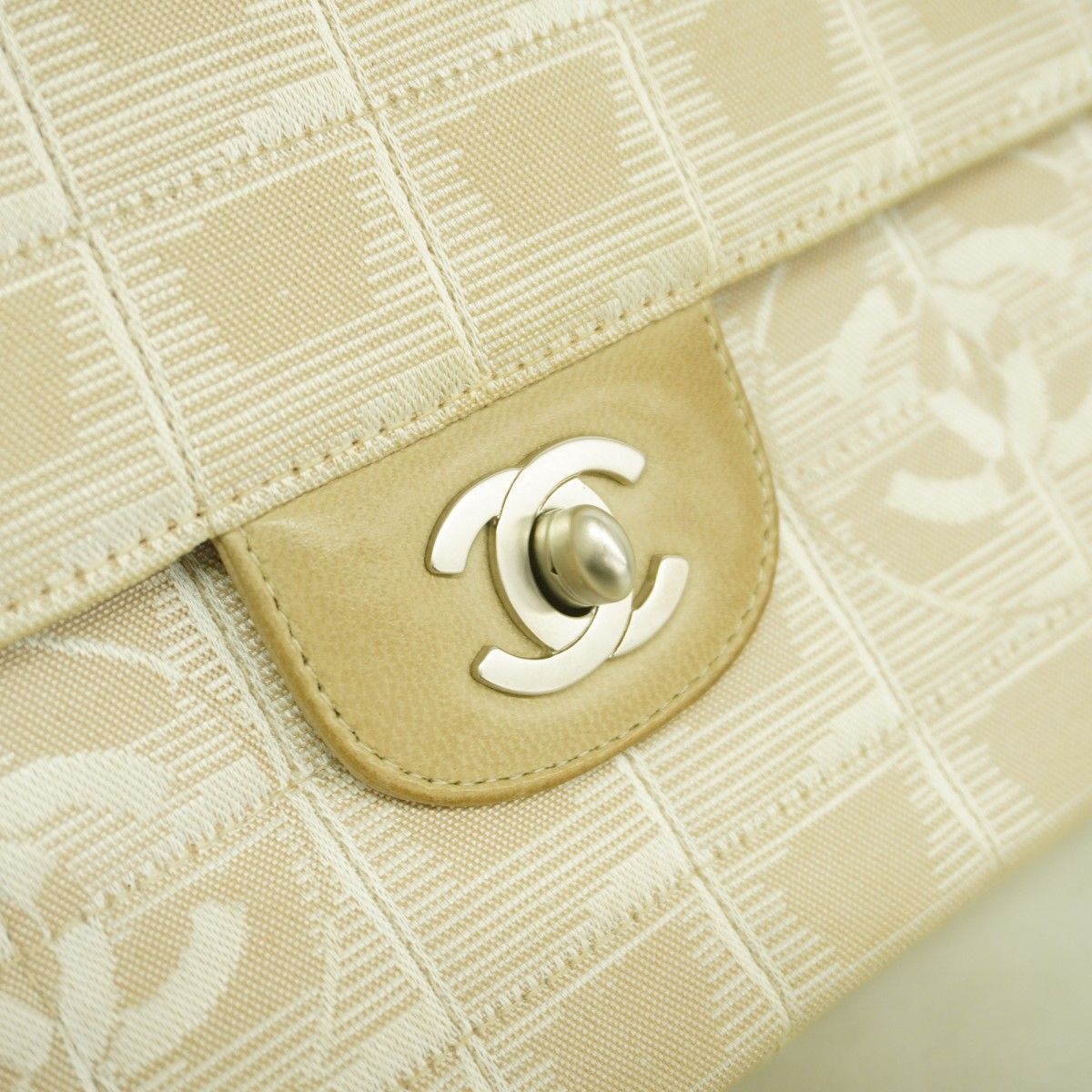Chanel Shoulder Bag New Travel Nylon Beige Silver — view 9