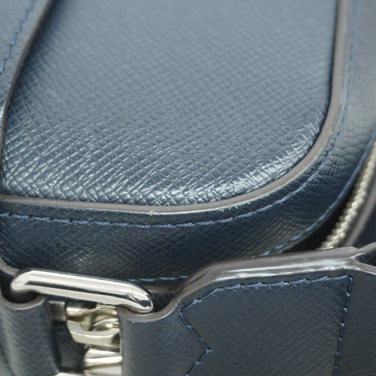 Louis Vuitton Shoulder Bag Taiga Anton Messenger PM Blue Marine — view 7