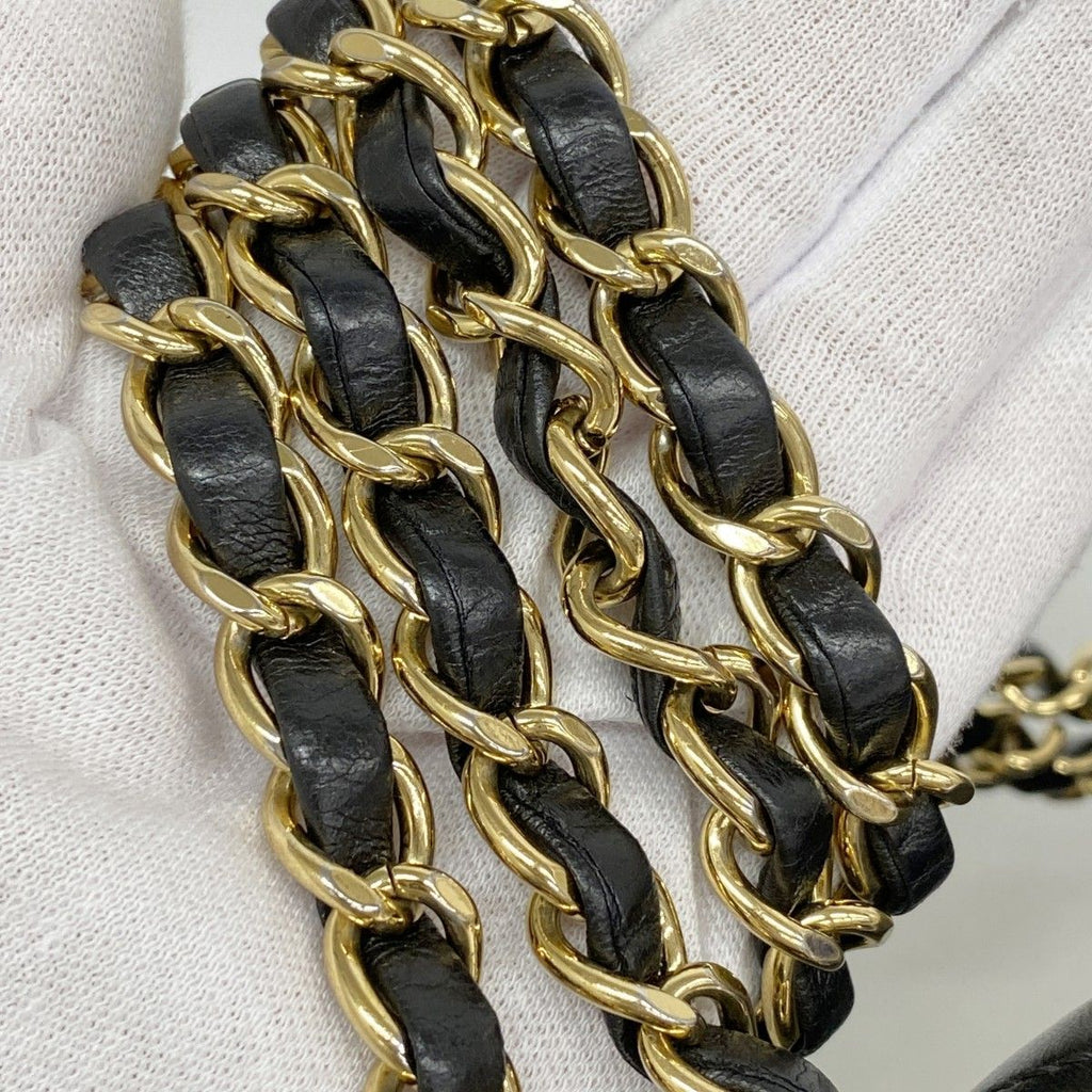 Chanel Shoulder Bag Quilted Lambskin Black Gold — view 9