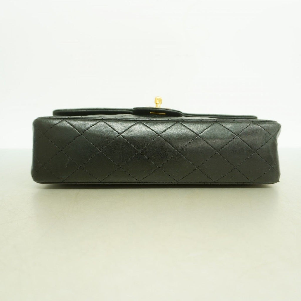 Chanel Shoulder Bag Quilted Lambskin Black Gold — view 3