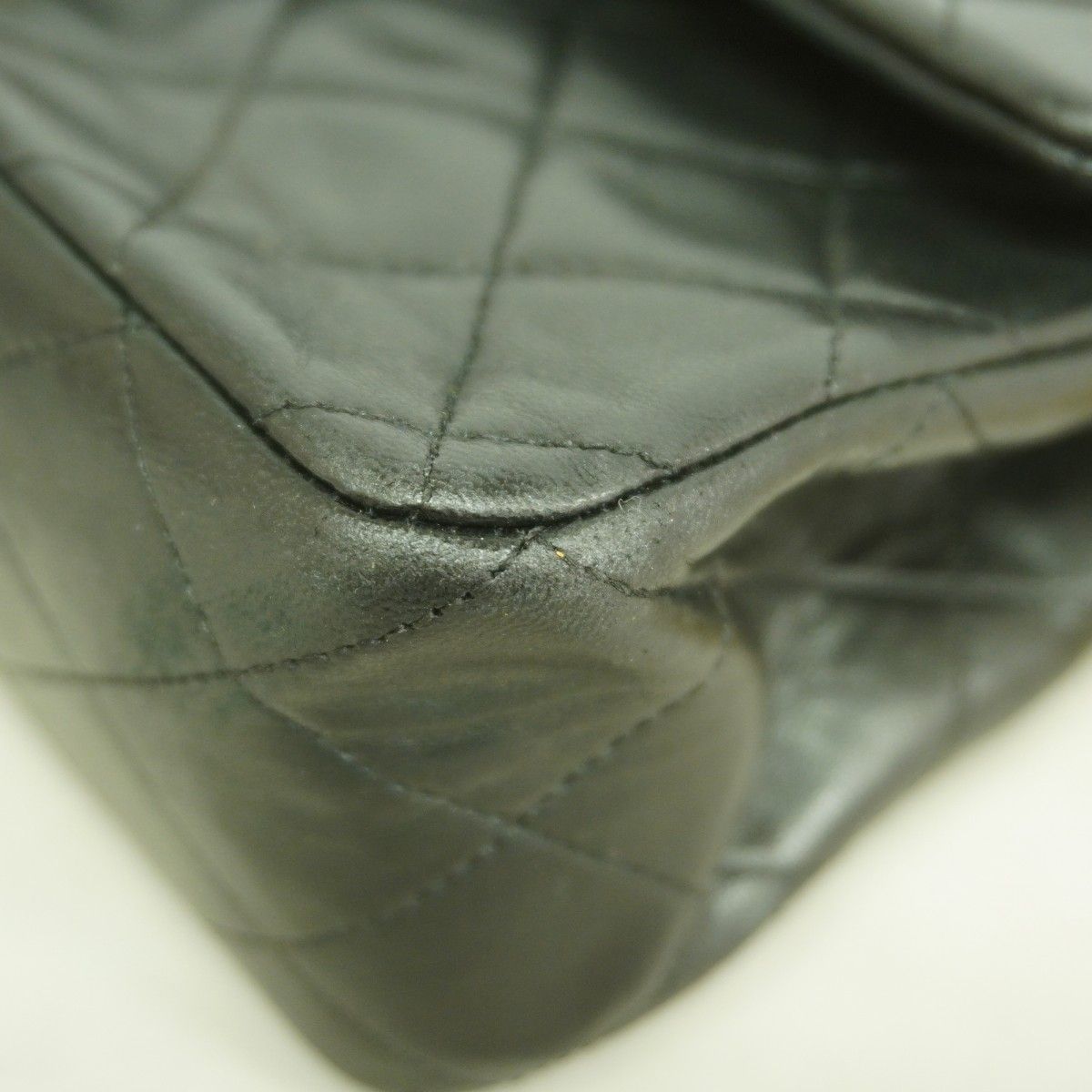 Chanel Shoulder Bag Quilted Lambskin Black Gold — view 6