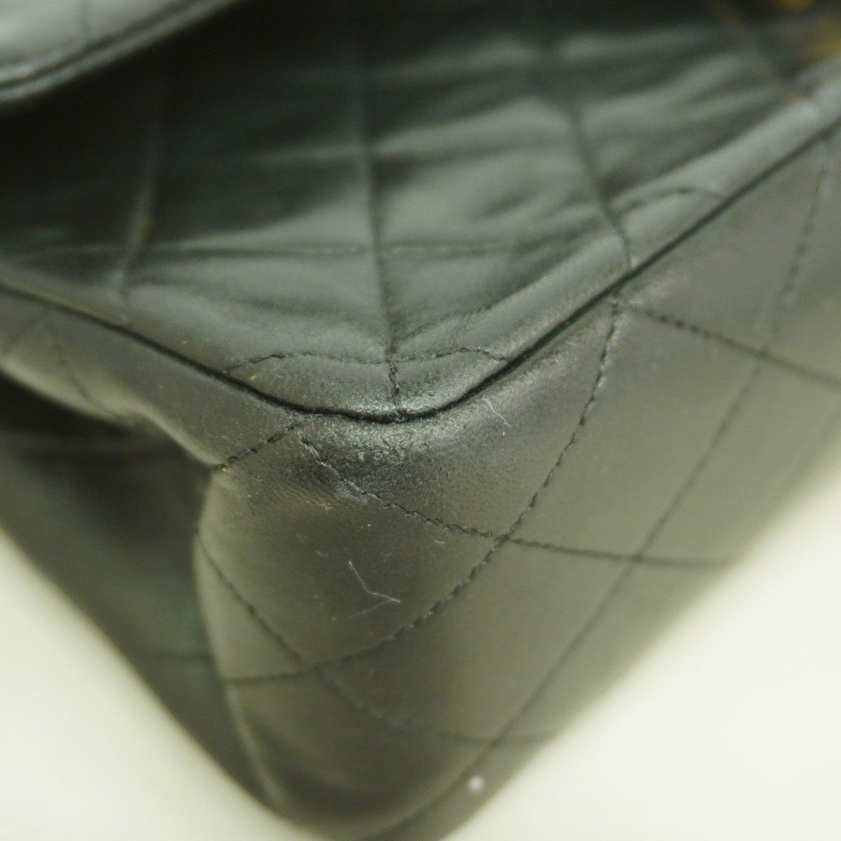 Chanel Shoulder Bag Quilted Lambskin Black Gold — view 7
