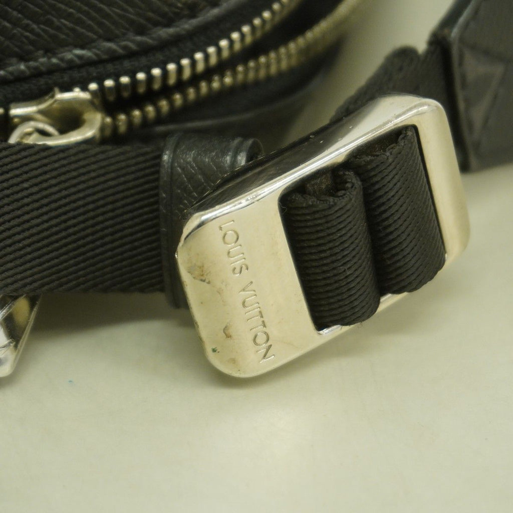 Louis Vuitton Shoulder Bag Taigarama Outdoor Messenger PM Black — view 9