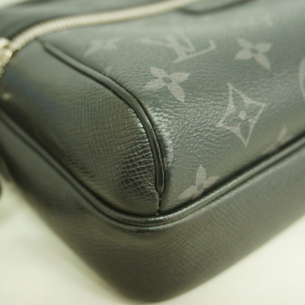 Louis Vuitton Shoulder Bag Taigarama Outdoor Messenger PM Black — view 6