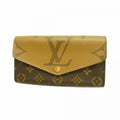 Louis Vuitton Wallet Monogram Giant Reverse Portefeuille Sarah Brown