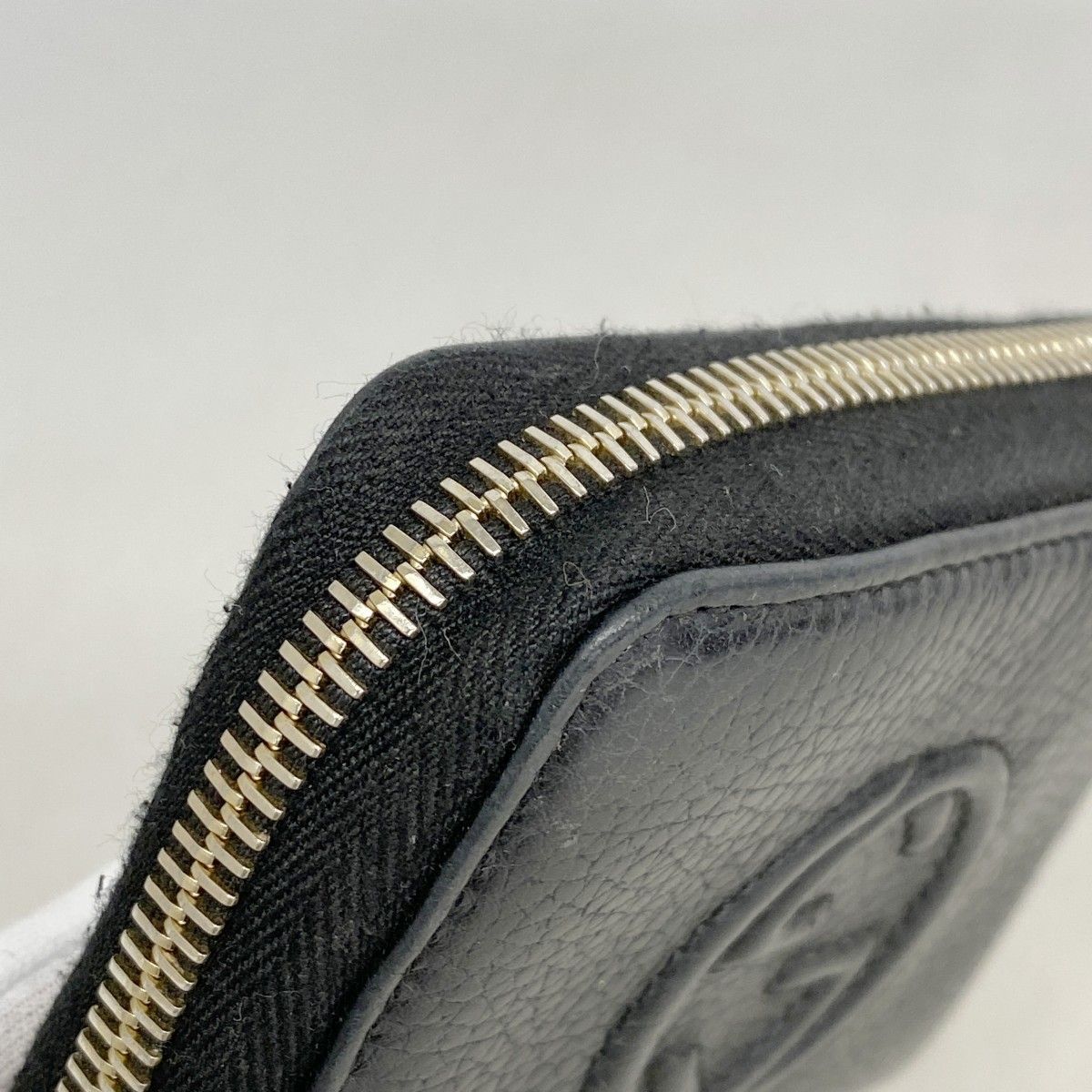 Gucci Coin Case Soho Leather Black Champagne Gold — view 5