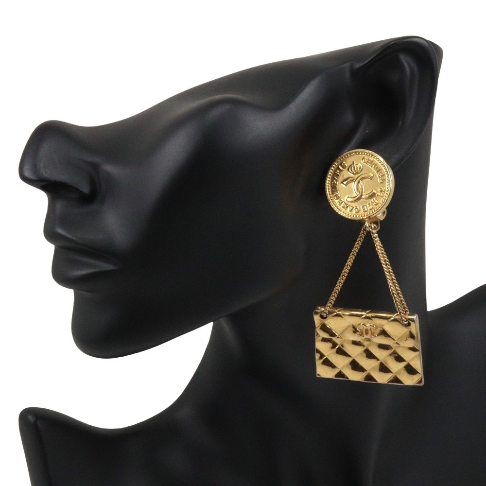Chanel Bag Motif Quilted CC Logo Vintage Gold Plated 23 Earrings — view 2