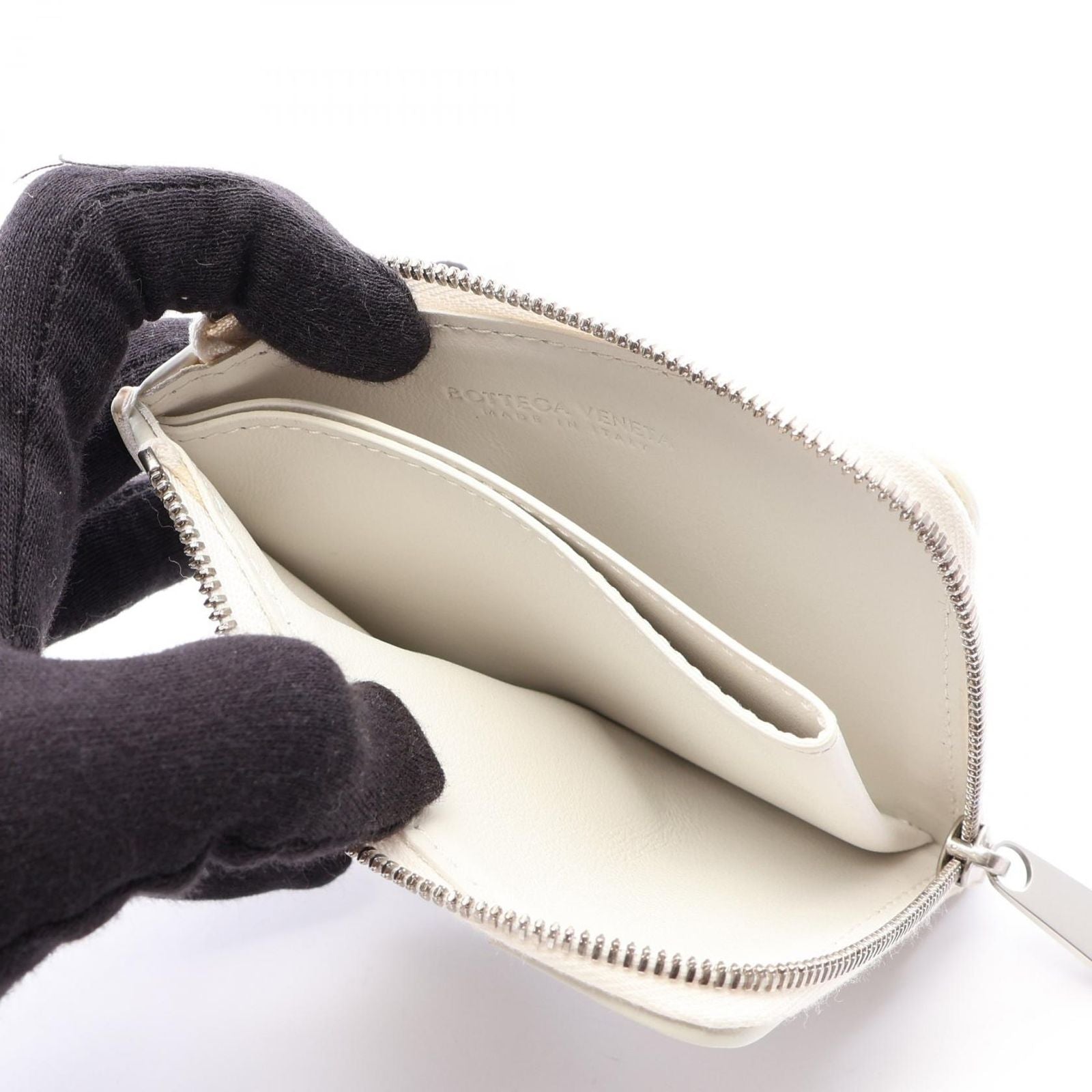 Bottega Veneta Coin Case Maxi Intrecciato White Leather — view 3