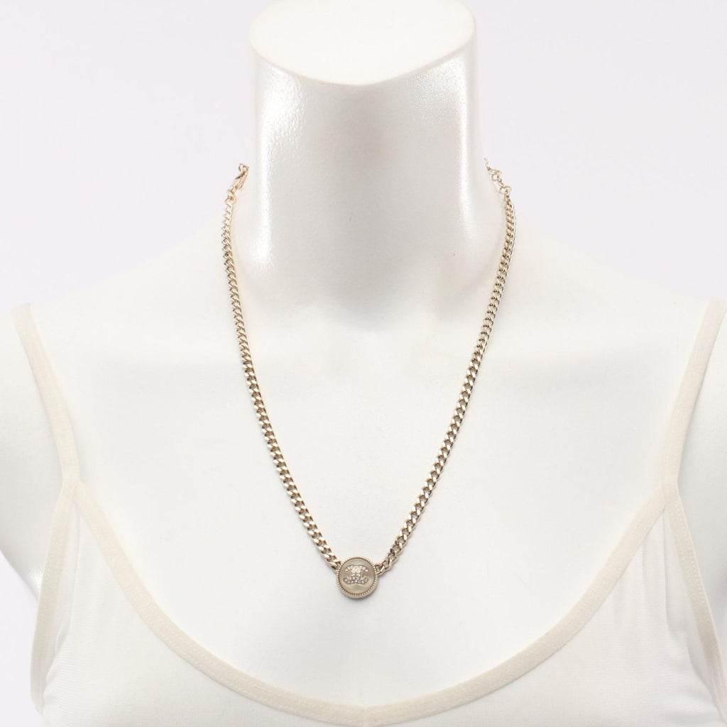 Chanel Necklace CC Logo Circle — view 6