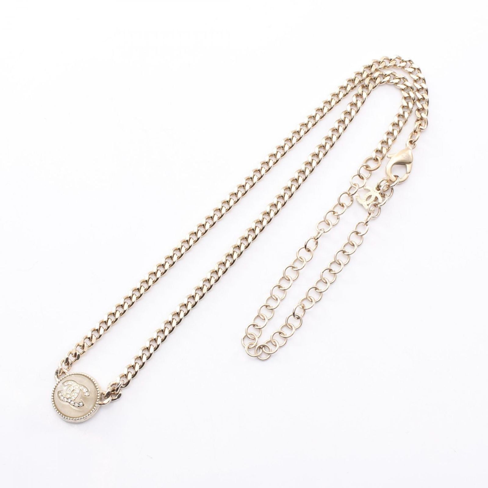 Chanel Necklace CC Logo Circle — view 3