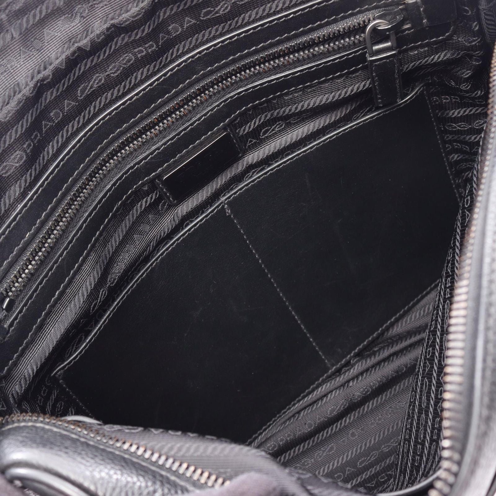 Prada Shoulder Bag Toro Nero Leather — view 6