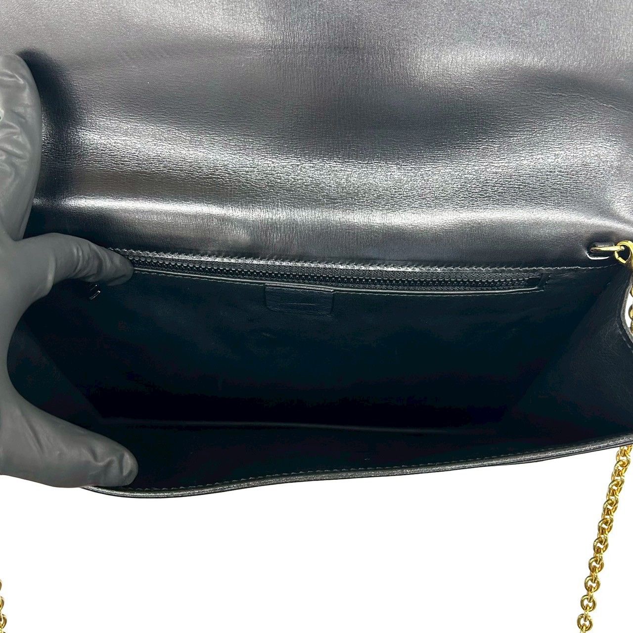 Celine Vintage Medallion Circle Globe Logo Leather Shoulder Bag Black — view 9