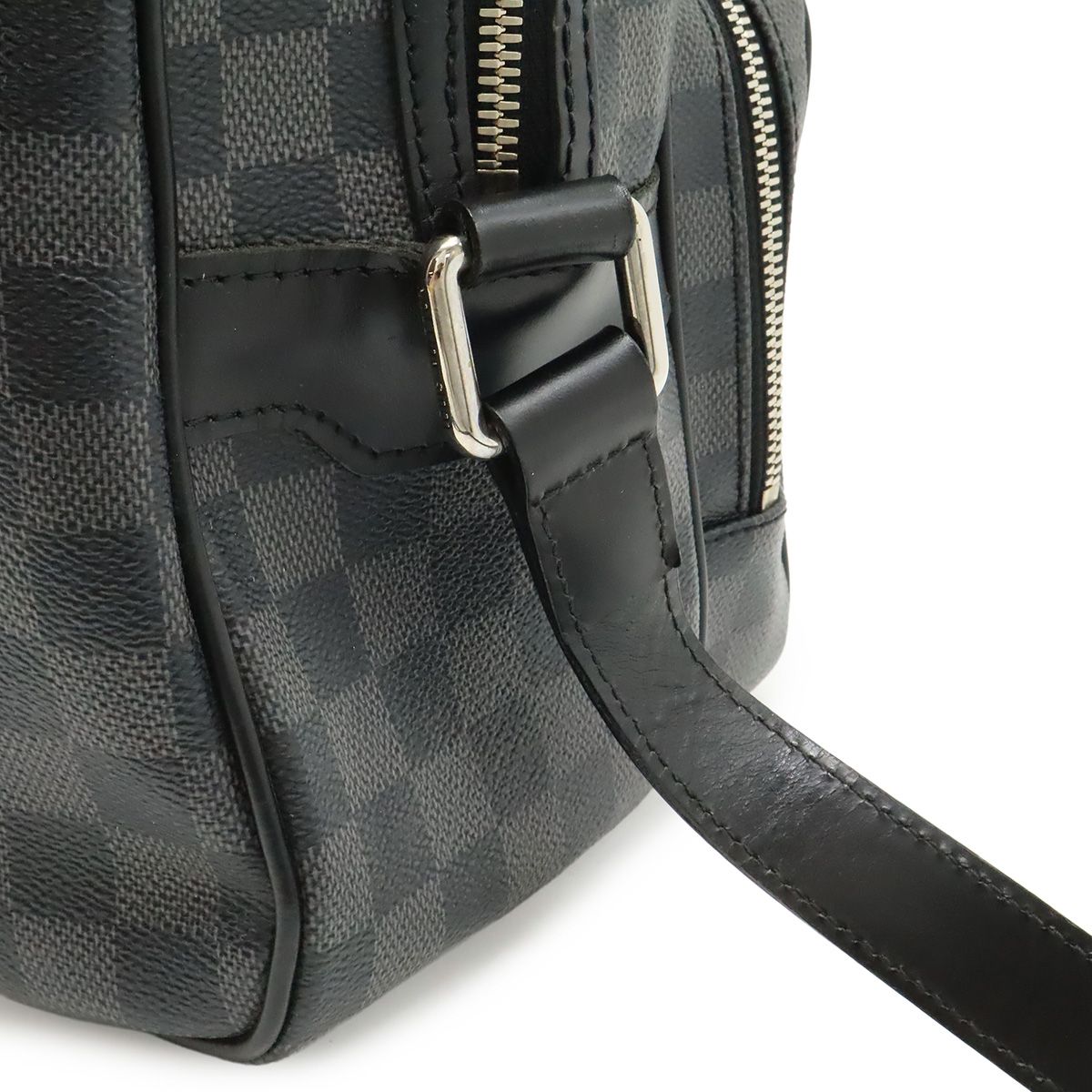 Louis Vuitton Damier Graphite Io Shoulder — view 4