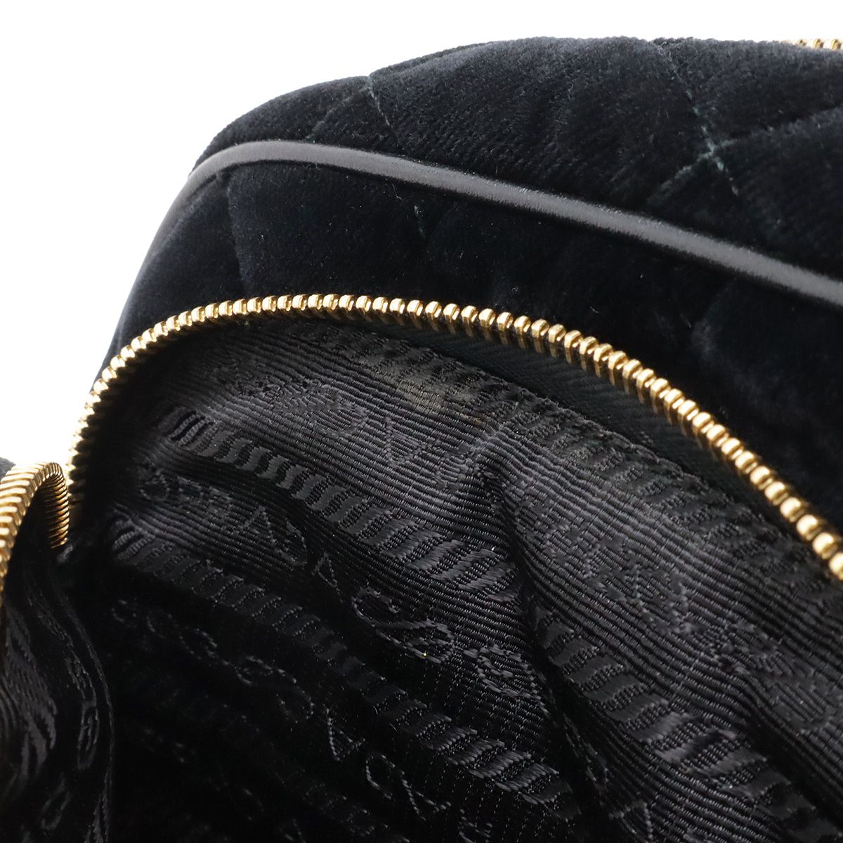 Prada Quilted Belt Bag Waist Pouch 2-Way Clutch Velour Nero Black Gold — view 8