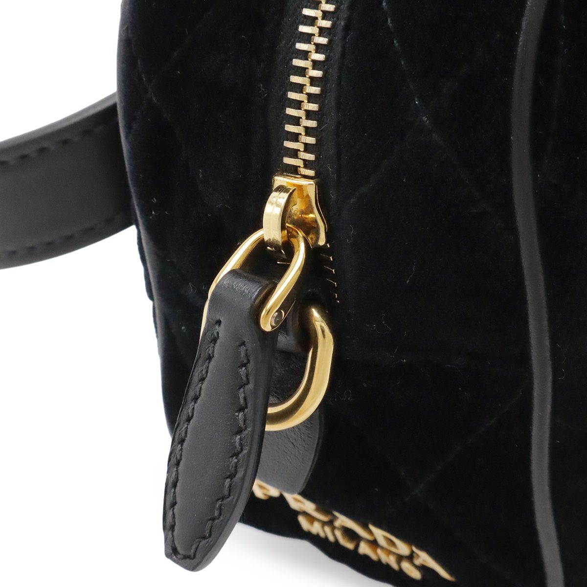 Prada Quilted Belt Bag Waist Pouch 2-Way Clutch Velour Nero Black Gold — view 4